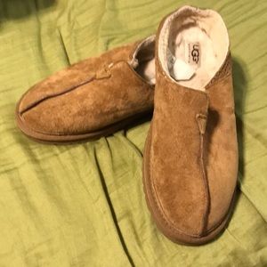 Ugg Slippers Neuman